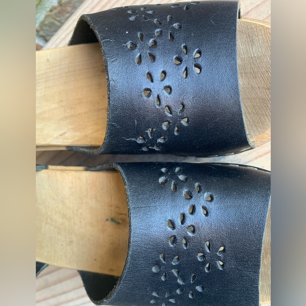 Black leather cutout sandal 38 - Picture 2 of 4